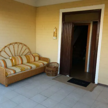 M & I Apartment *